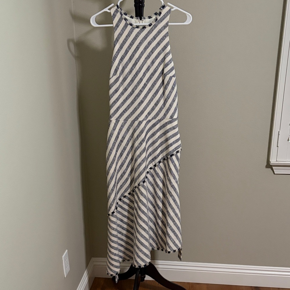 Banana Republic Elegant White and Navy Dress